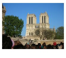 バトー・ムーシュからのノートルダム寺院.jpg