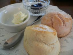 ラファエルの庭　プレーン・薔薇のスコーン