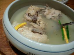 妻家房　参鶏湯