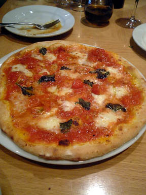 フレッシュモッツアレラのマルゲリータ