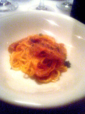 馬内臓の煮込み和え手打ちタリエリーニ