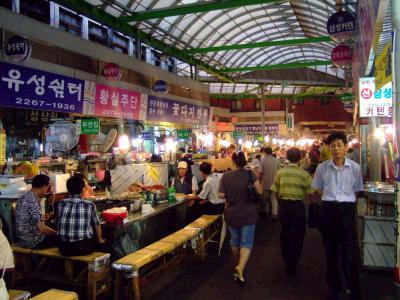 広場市場