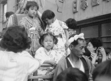 新宿のお祭り2