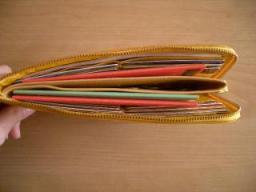 通帳３冊入れてみたところ