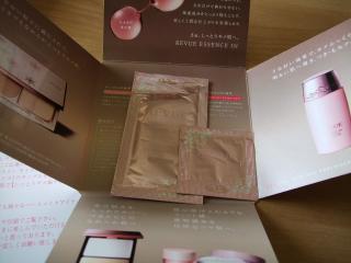 10/13　レヴューファンデーションサンプル
