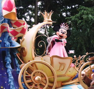 ディズニーランド　ミニー