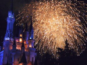 ディズニーランド　花火