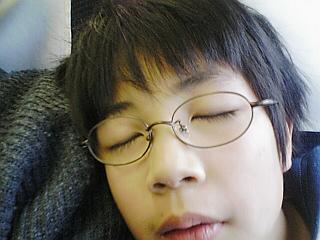 寝た・・・