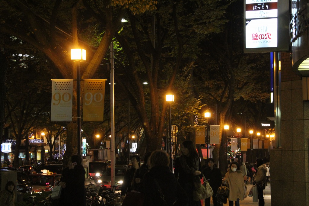 我が青春の壁の穴