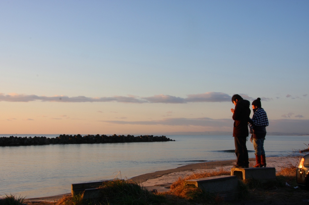 初陽に祈りを・・・・