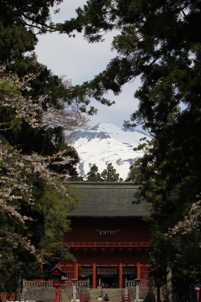 岩木山神社からの岩木山