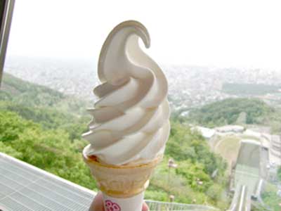 大倉山ソフトクリーム