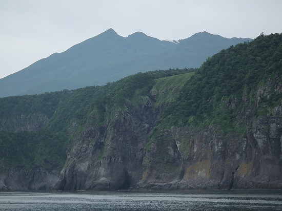 硫黄岳と知床断崖01