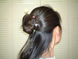 ミュゼ&Uピン飾り,ハーフアップシニヨン-2