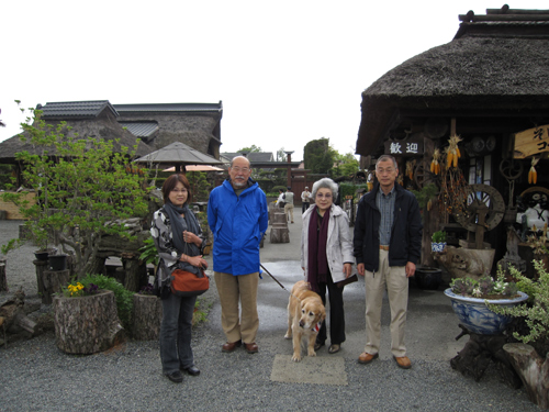 忍野八海4人とジュリア