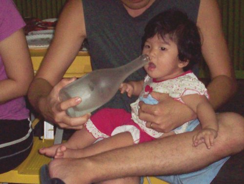 瞳ちゃん酒飲みたがる