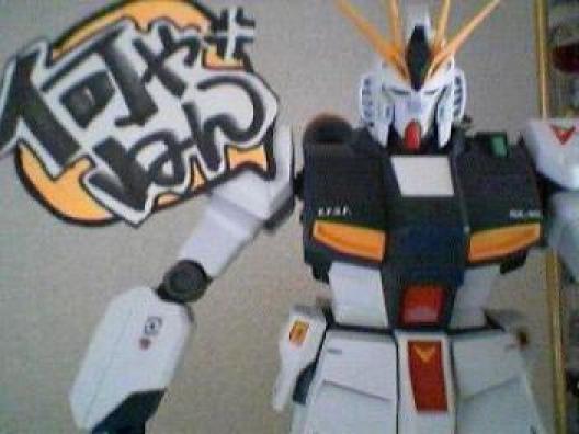 なんでやねんガンダム