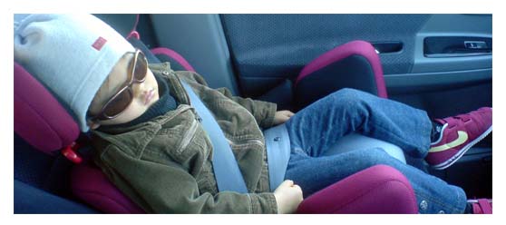 VOXYの中でぐっすり