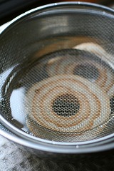 おいしさのコツは、ゆっくり戻すこと（マルヨネ社長さん談