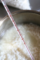 コージ熱湯風呂に入浴する