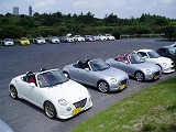 駐車場にコペン