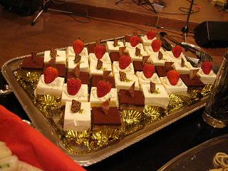 勇と愛のケーキ
