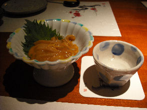 イカの塩辛と日本酒