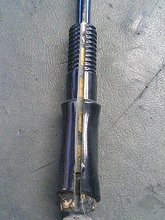 ２．リールシートの取り外し