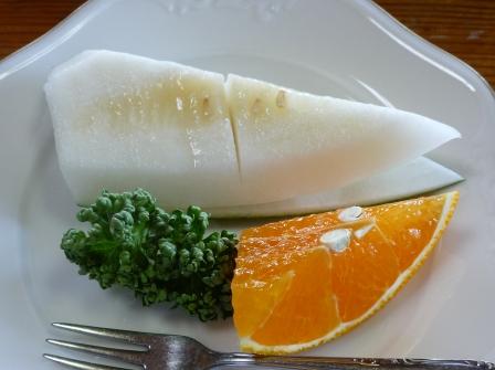 飫肥服部亭昼膳フルーツ