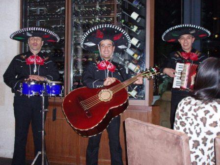 La Colina　の　生バンド