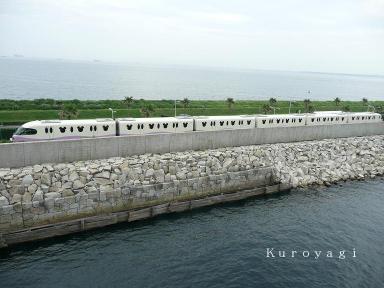 S.S.コロンビア号の甲板からはホンモノの海も見えます☆