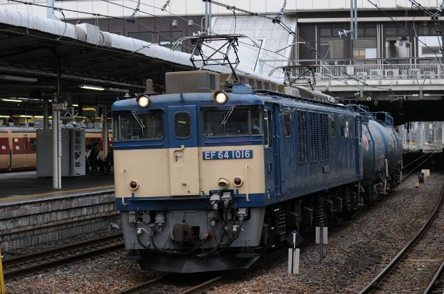 2011.6.16　8077ﾚ?　EF64-1016+タキ