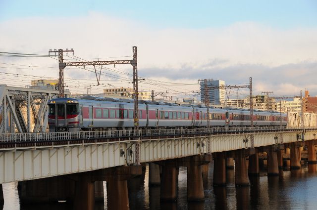 2011.1.16　回9051D　かにカニはまかぜ