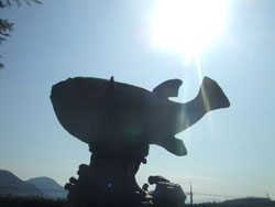 世界一大きなふぐの像