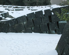 福井大地震（昭和23年）で崩壊した福井城址の控天守台、