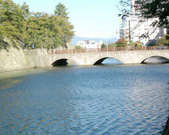 福井城址御本城橋