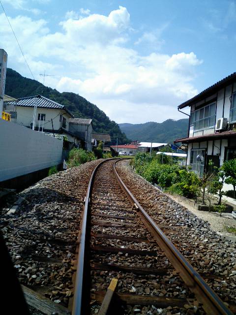 tr2