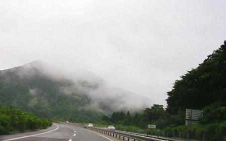 雨＆ガス　東北自動車道