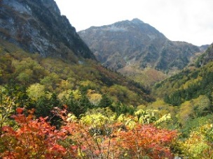 屏風岩｣下