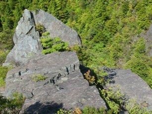 銅山越