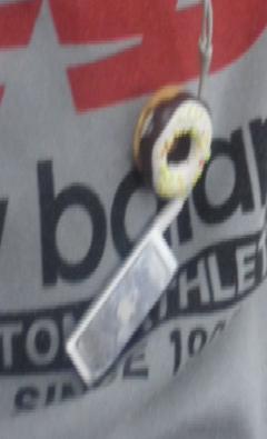 イヤホン巻取りホルダー