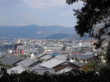 与謝蕪村のお墓から望む京の町並み♪