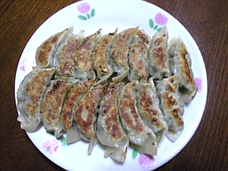 ギョーザ３