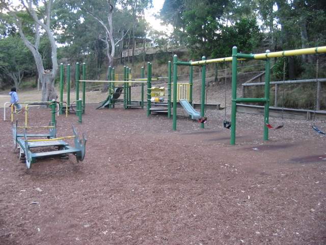 公園遊具.JPG