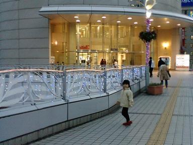 伊勢丹、２Ｆの入り口。