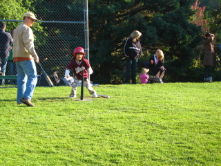 T-ball game b - 07.JPG