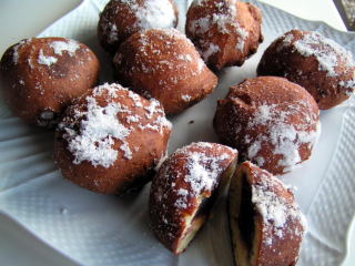 071012dounots1.jpg