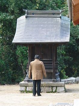まんのう神社.JPG