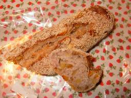 小麦と酵母・満のオレンジとくるみのパン