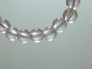 光にかざしたﾏﾀﾞｶﾞｽｶﾙﾛｰｽﾞｸｫｰﾂ